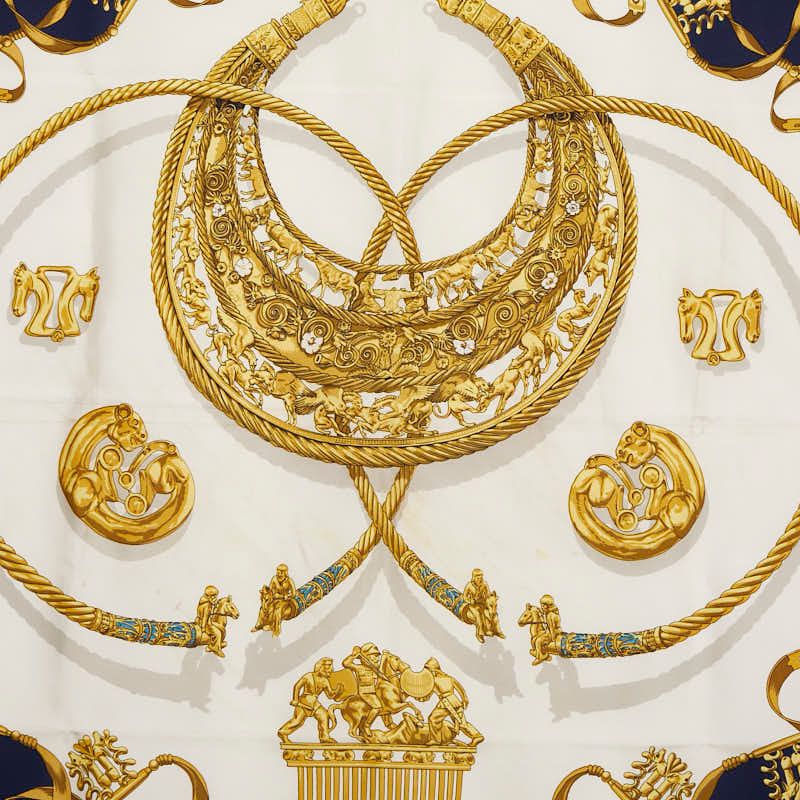 エルメス カレ90 LES CAVALIERS D'OR 黄金の騎士 ネイビー マルチ