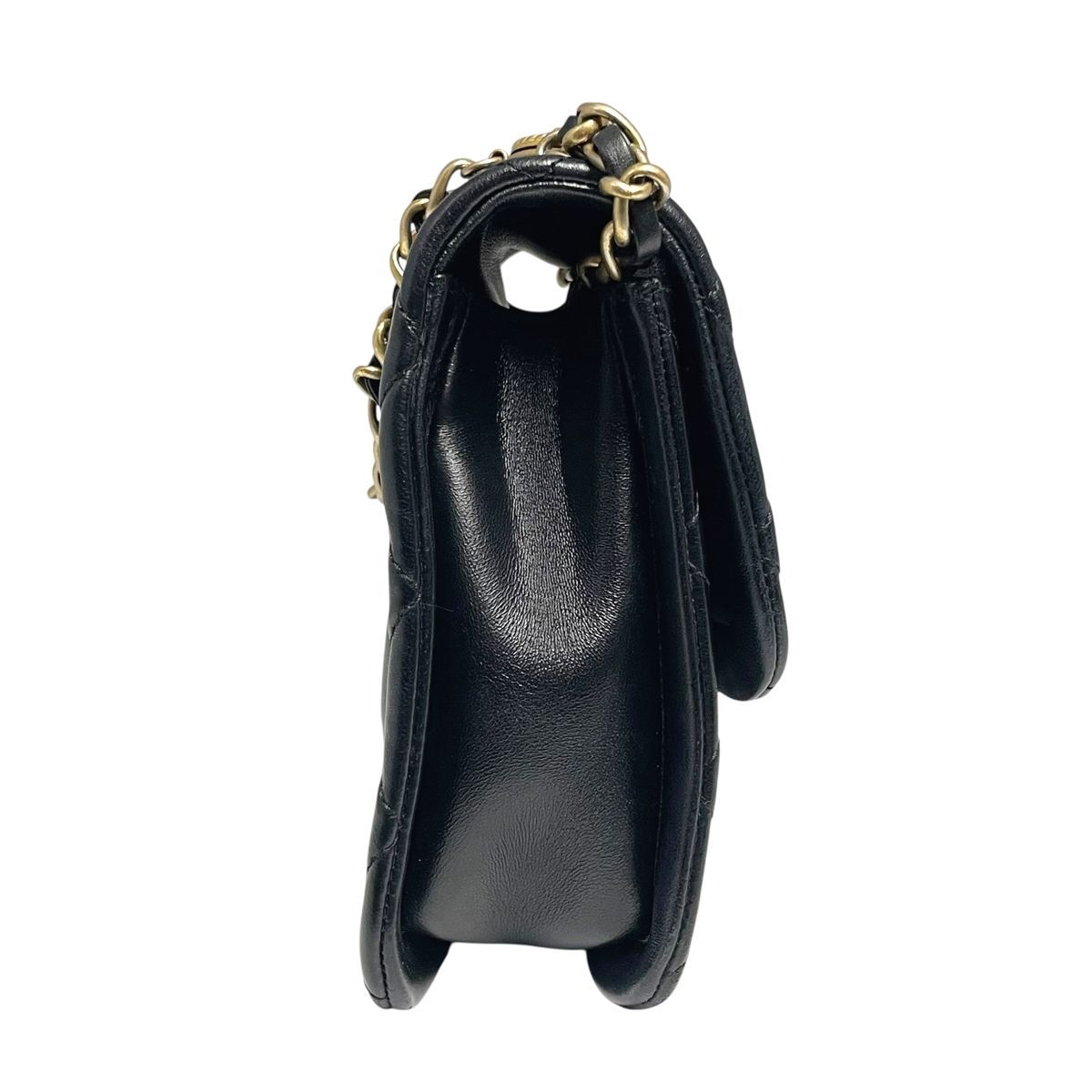 中古】 CHANEL シャネル マトラッセ チェーンショルダー ラムスキン