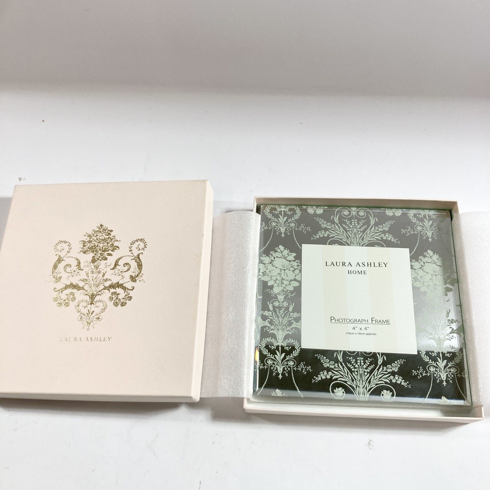 ☆ フォトフレーム 3点 まとめ商品 LAURA ASHLEY ペアヘッド