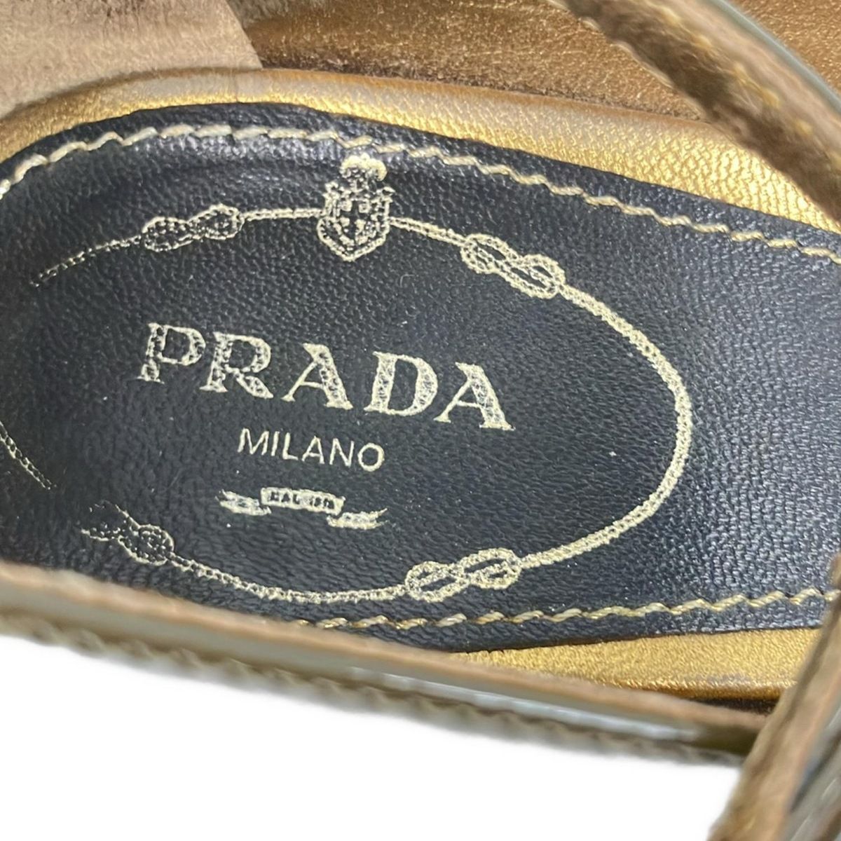 PRADA(プラダ) パンプス 34 1/2 レディース - カーキ レザー - メルカリ