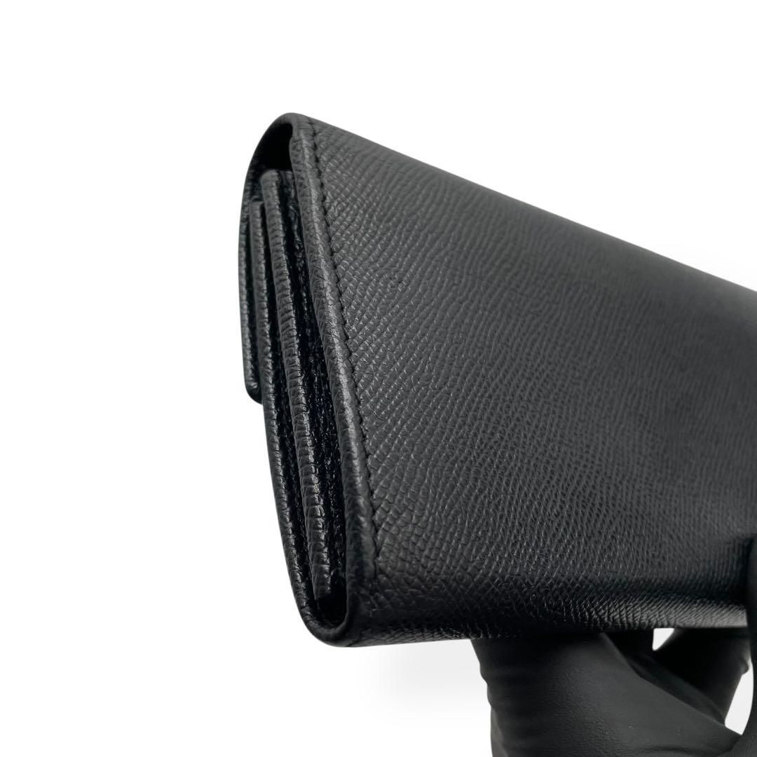 【未使用に近い】Ferragamo ガンチーニ　クロージャー　ロゴ　フラップ 極美品 Salvatore Ferragamo ガンチーニ 長財布 クロージャー - メルカリ