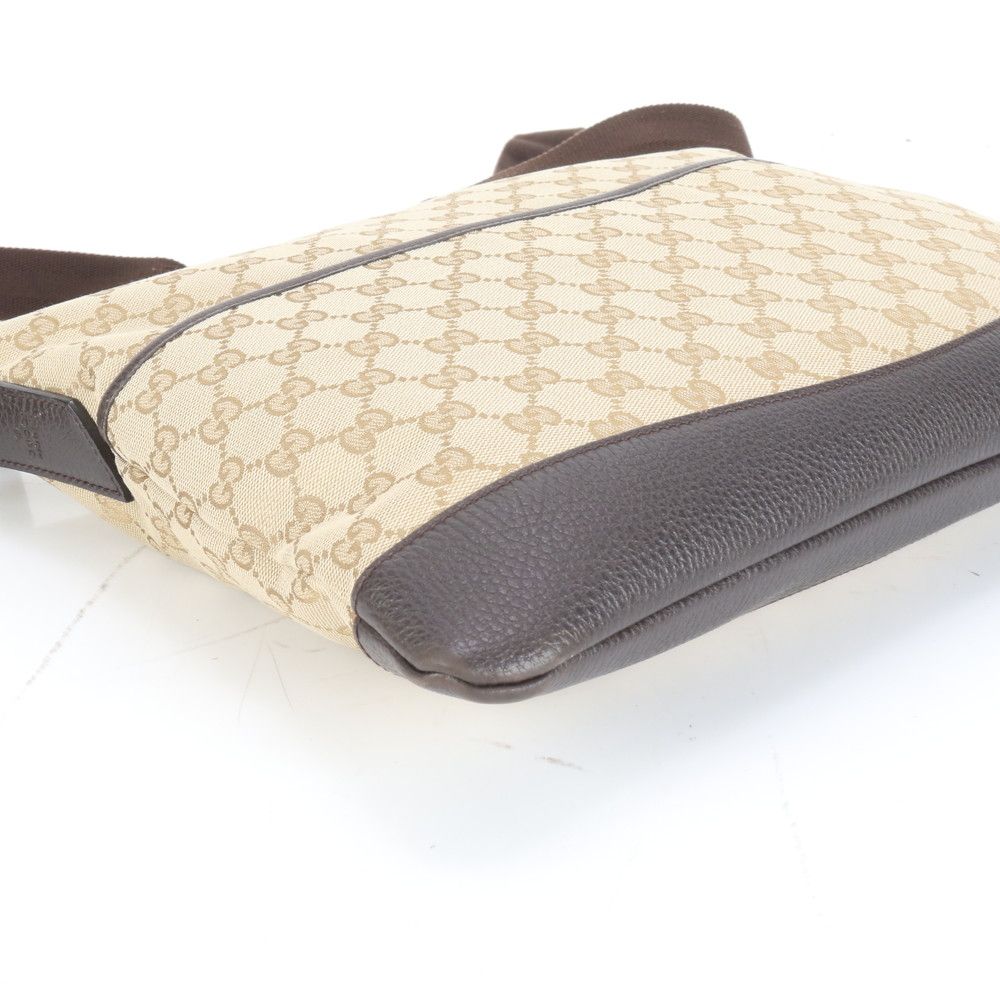 【極美品】グッチ メッセンジャーバッグ GG キャンバス レザー A4 ブラック 極美品】グッチ メッセンジャーバッグ GG キャンバス レザー A4 ブラック