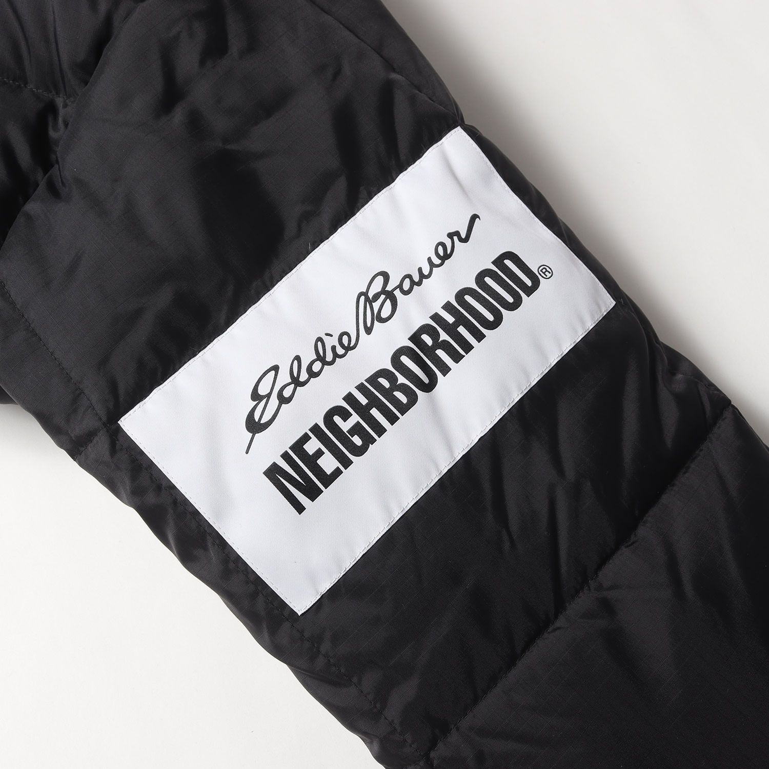 【美品】NEIGHBORHOOD ネイバーフッド ジャケット ブラック 黒 サイズ:S | 25AW Eddie Bauer カラコラム ダウンジャケット (KARAKORAM DOWN JACKET) | アウター ブルゾン 上着【メンズ】【中古】 美品】NEIGHBORHOOD ネイバーフッド ジャケット ブラック 黒 サイズ:S
