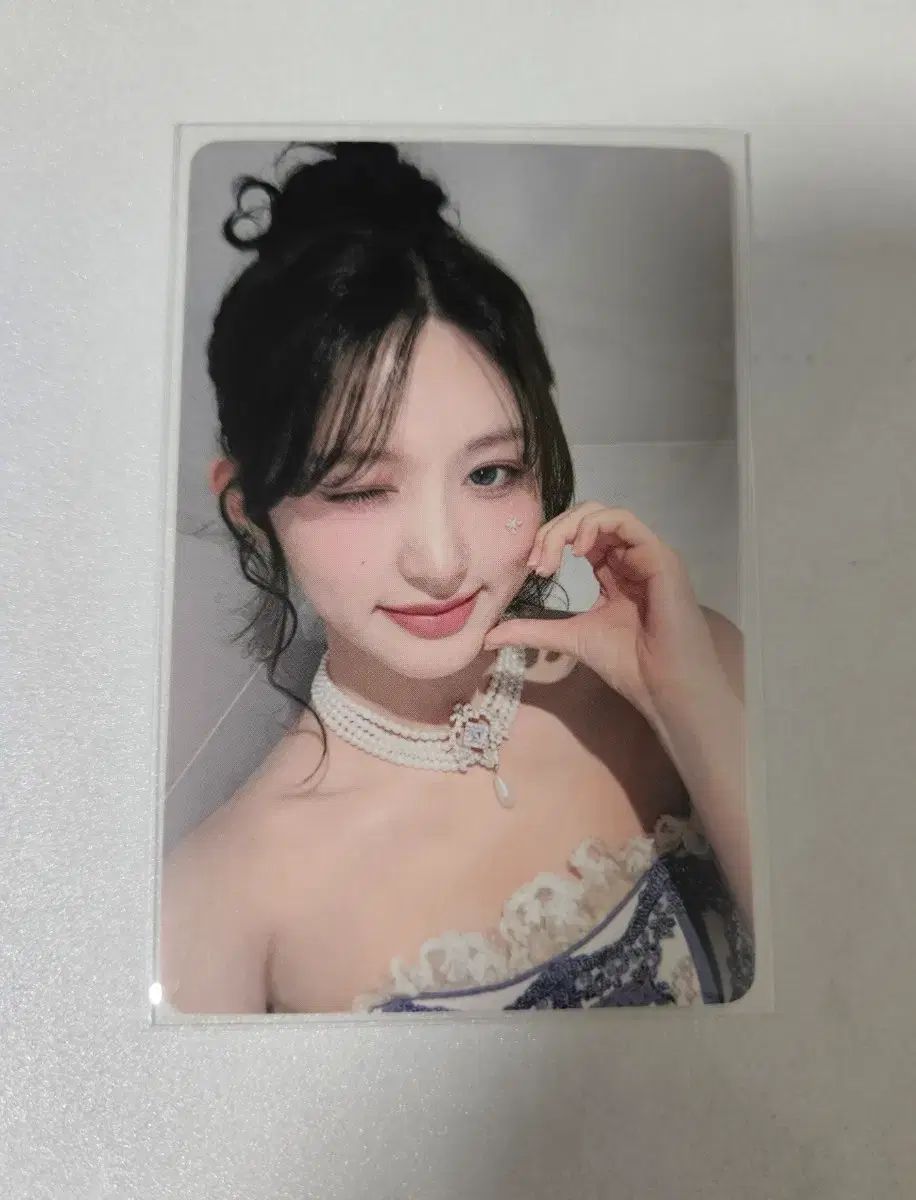 IVE ガウル YIZHIYU 一直娱 Switch トレカ - メルカリ