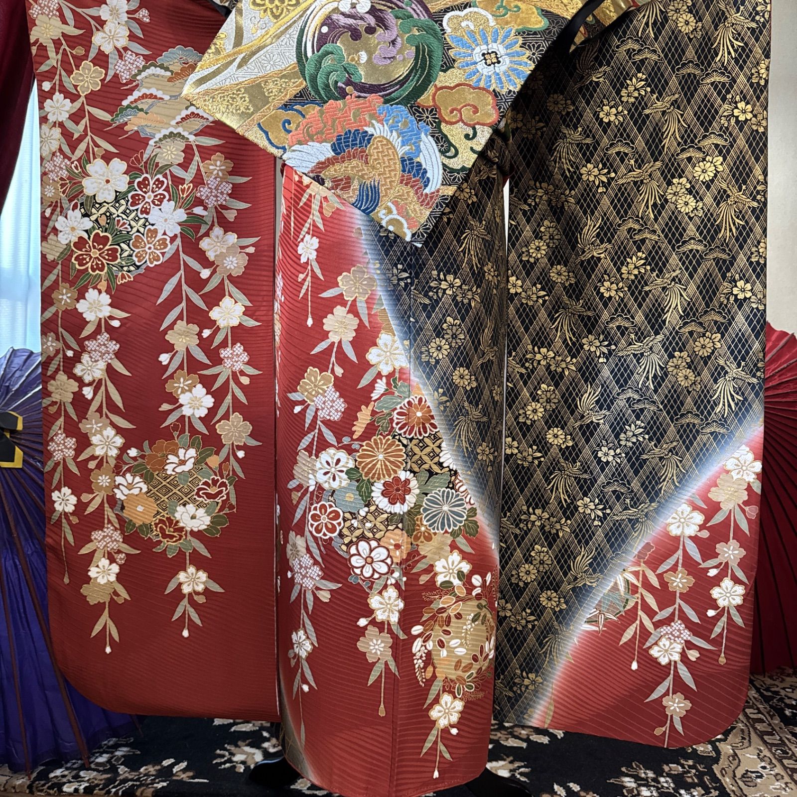 豪華振袖セット(4点)・袋帯・半衿・重ね衿・古典柄・金駒刺繍・刺繍