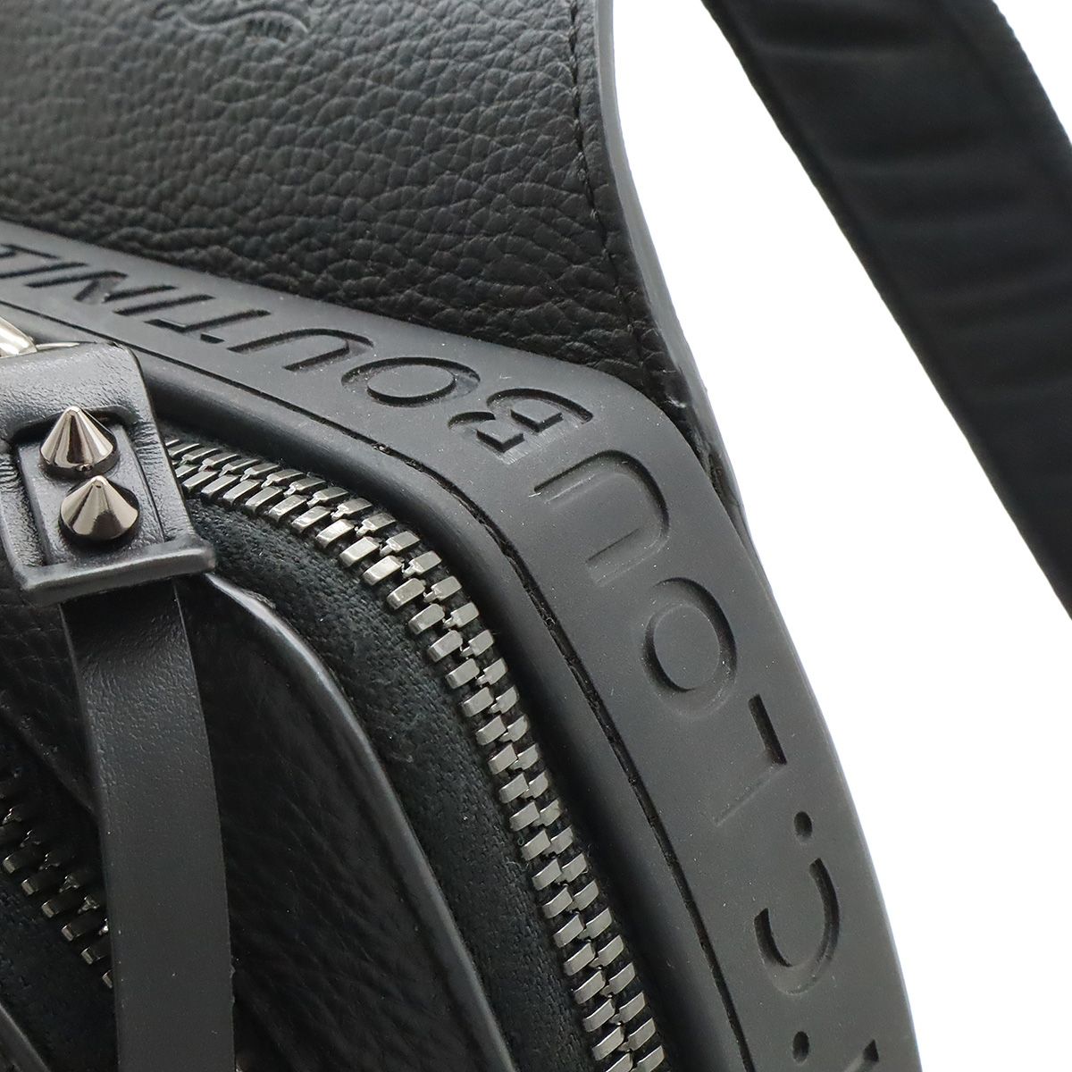 Christian Louboutin クリスチャン ルブタン ルビファンク クロス