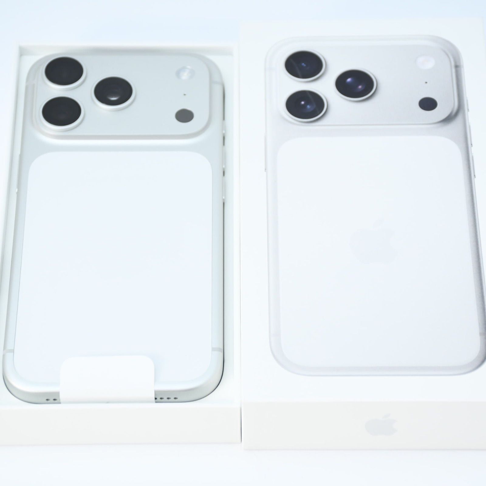新品同様＊付属品完備＊純正バッテリー100％】SIMフリー iPhone17 Pro