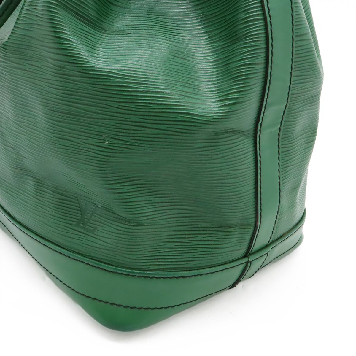 LOUIS VUITTON ルイ ヴィトン エピ ノエ ショルダーバッグ 