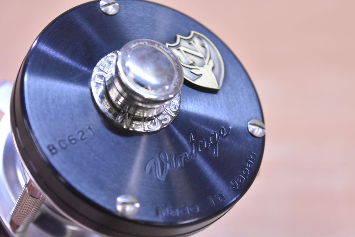 五十鈴工業 BC621 SSS ブラック/シルバー 左 ISUZU VINTAGE ベイト