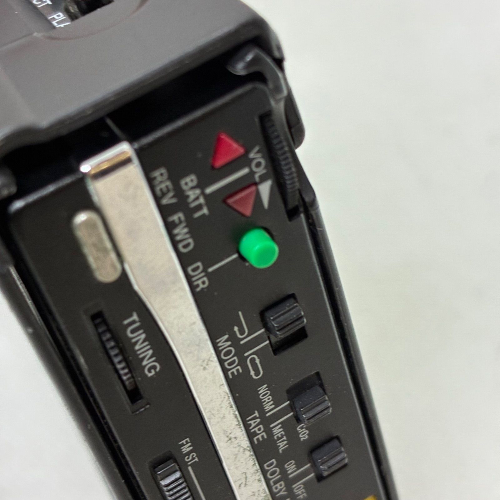 SONY WM-F501 ウォークマン ブルカセットプレーヤージャンク SONY WM-F501 ウォークマン ブルカセットプレーヤージャンク