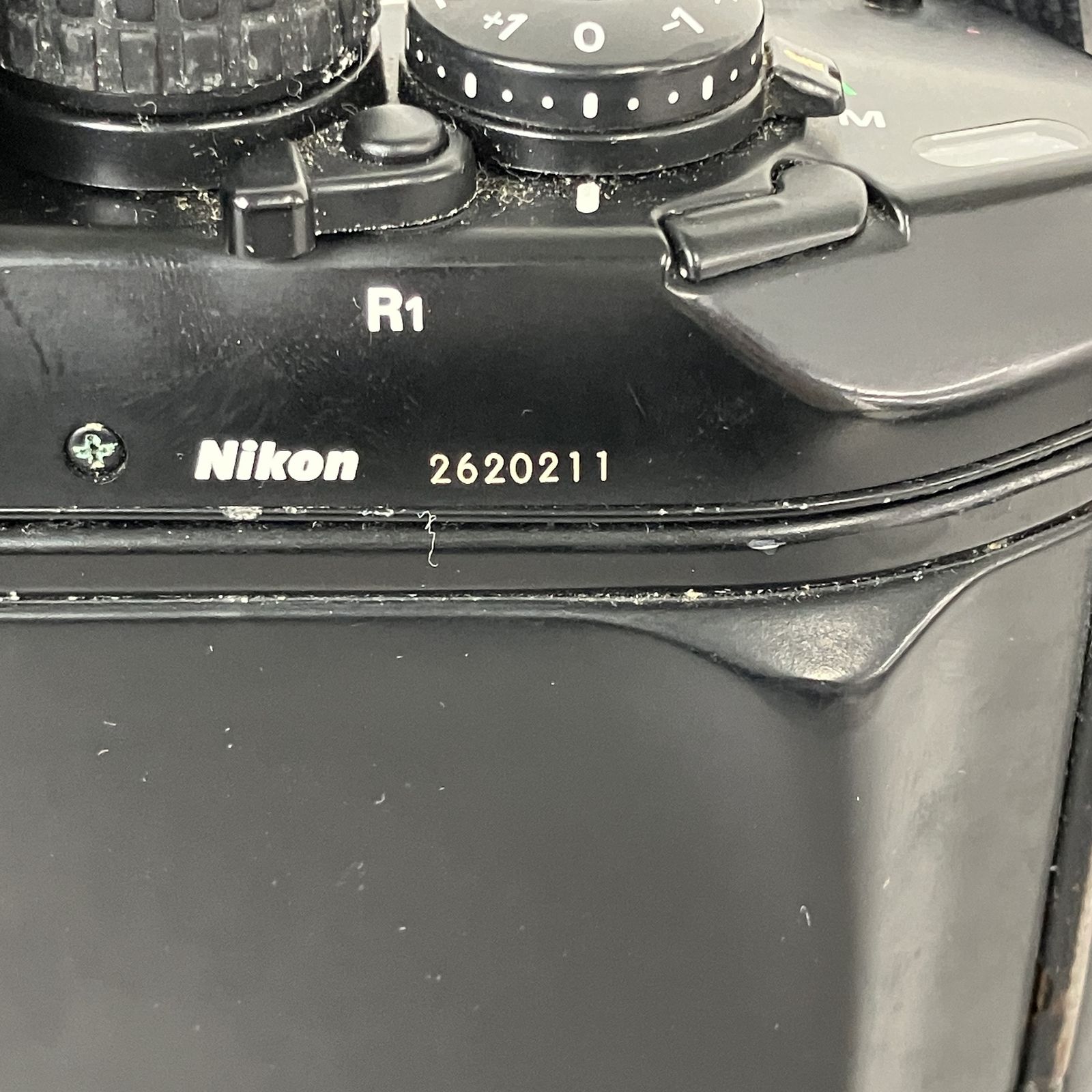 Nikon F4 + MB-21 フィルムカメラ 訳あり品 ニコン Nikon F4 ボディ フィルムカメラ MB-21 バッテリーパック ニコン