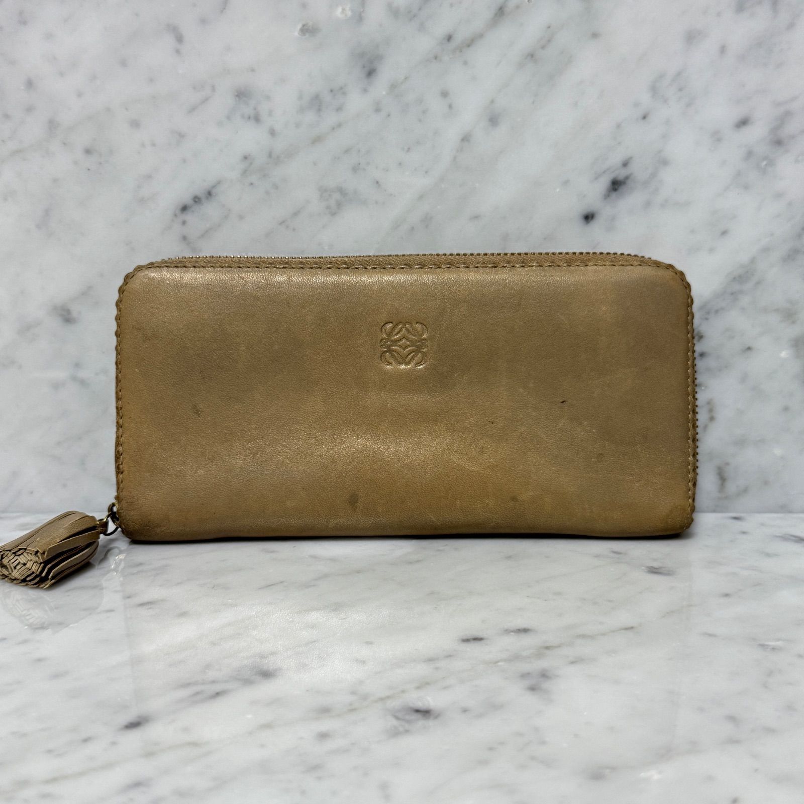 LOEWE ロエベ ラウンドファスナー 長財布 ベージュ 本革 レザー ジップ