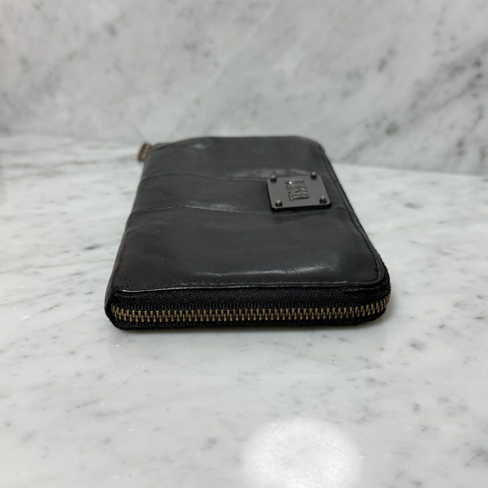 DIESEL ディーゼル ラウンドファスナー 長財布 ブラック 黒 本革