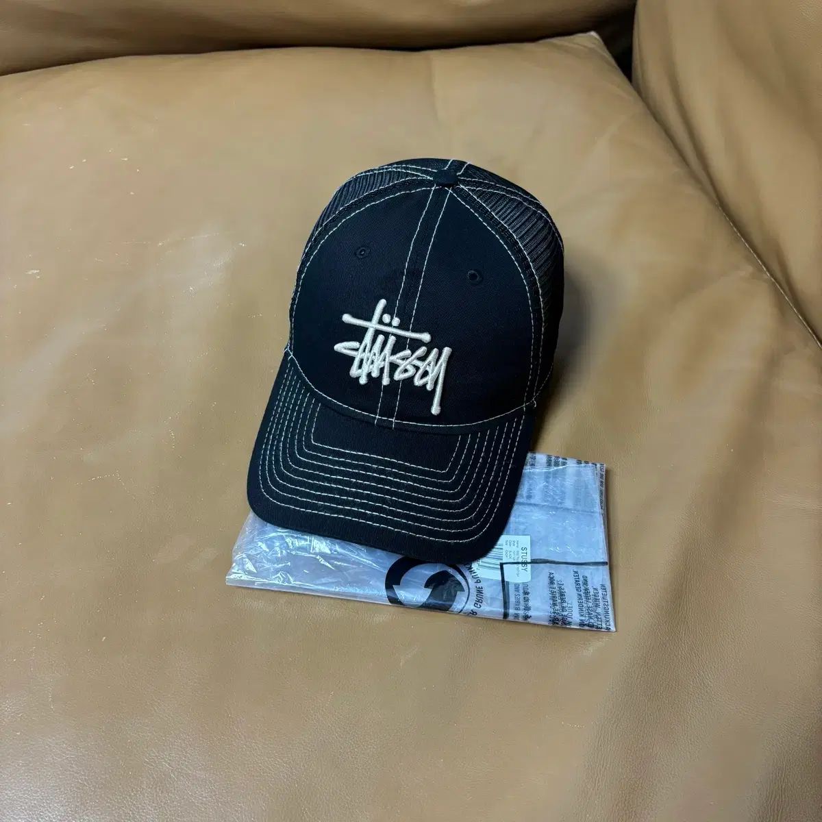 STÜSSY NEW ERA ベーシック トラッカー 9Twenty ボールキャップ