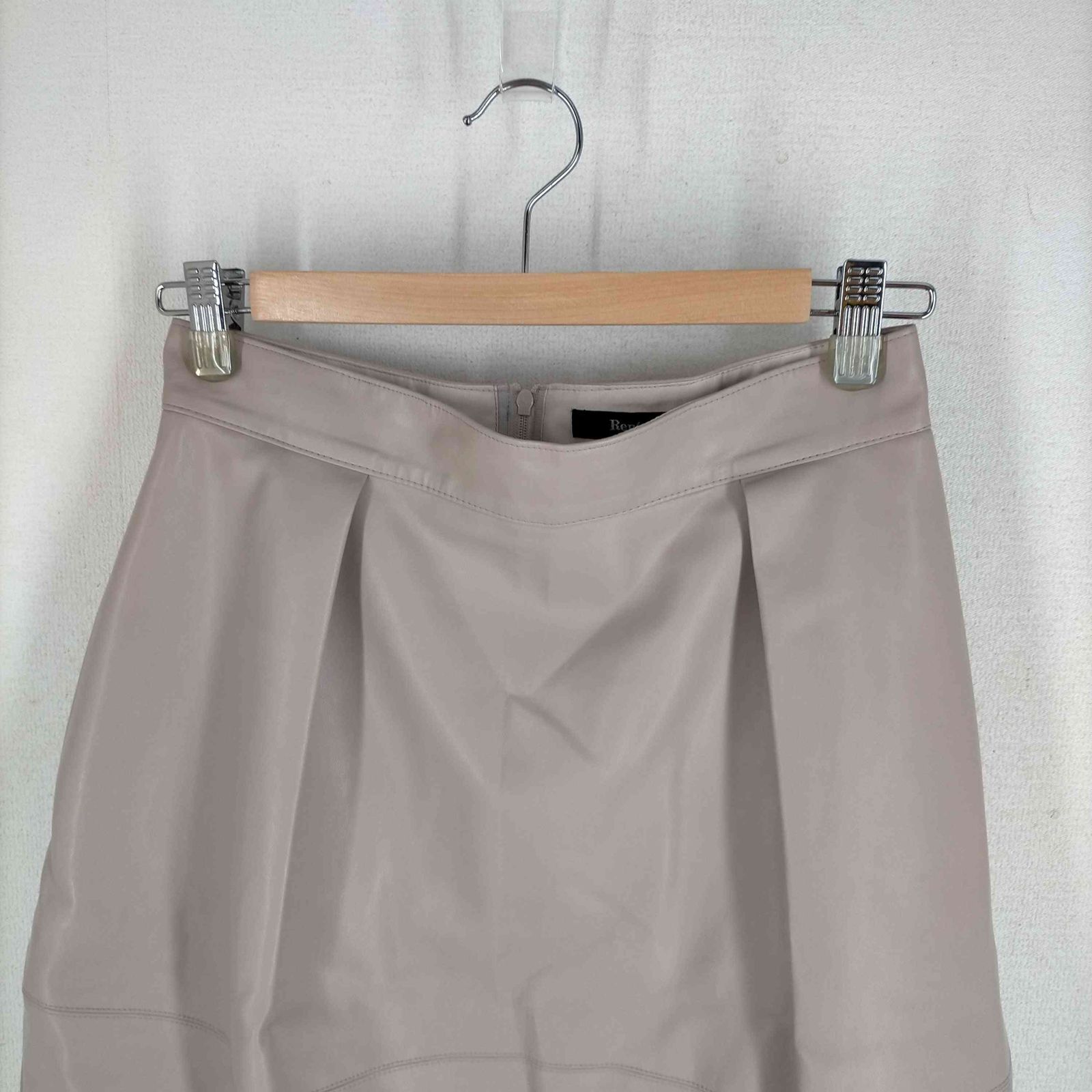 ルネ rene スカート　サイズ38 ベージュ　新品未使用タグ付き ルネ Rene フェイクレザー スカート レディース 38 - メルカリ