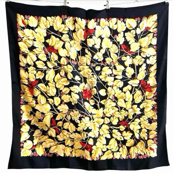 HERMES エルメス カレ 90 L'ARBRE de SOiE 絹の木 桑の木と蚕 シルク