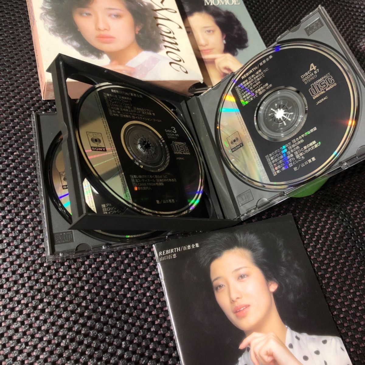 山口百恵 美品 REBIRTH 4CD レア品大量迅速発送 曲目画像掲載送料無料