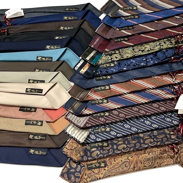 Atto Vannucci ( アットヴァンヌッチ ) ネクタイ ネイビー ストライプ