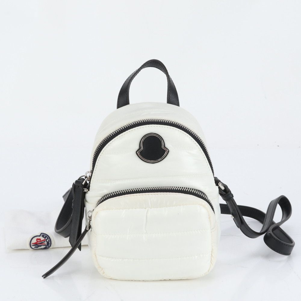 極美品 モンクレール キリア スモール ダウン リュックサック レザー