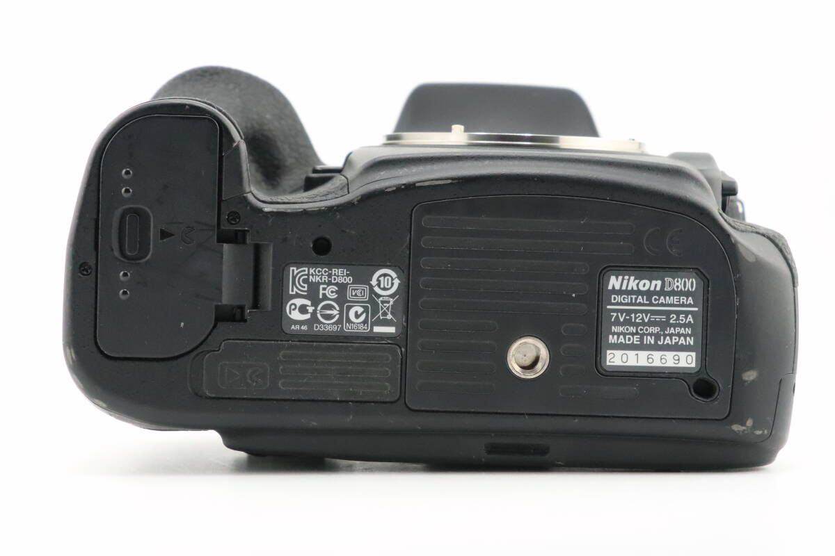 ☆美品☆ショット数2,240回☆ニコン NIKON D800 ボディ☆ W1220＃4019