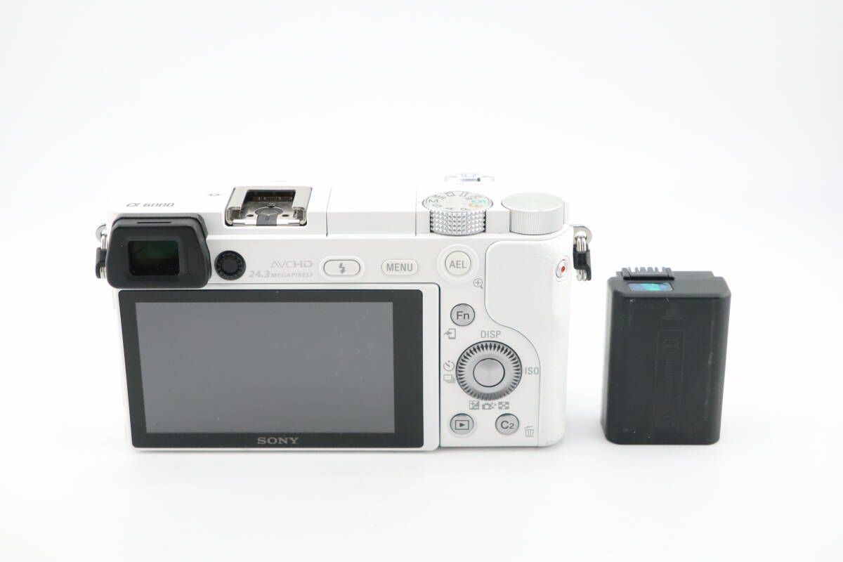 ☆美品☆ショット数2,250回☆ソニー SONY α6000 ILCE-6000 ボディ