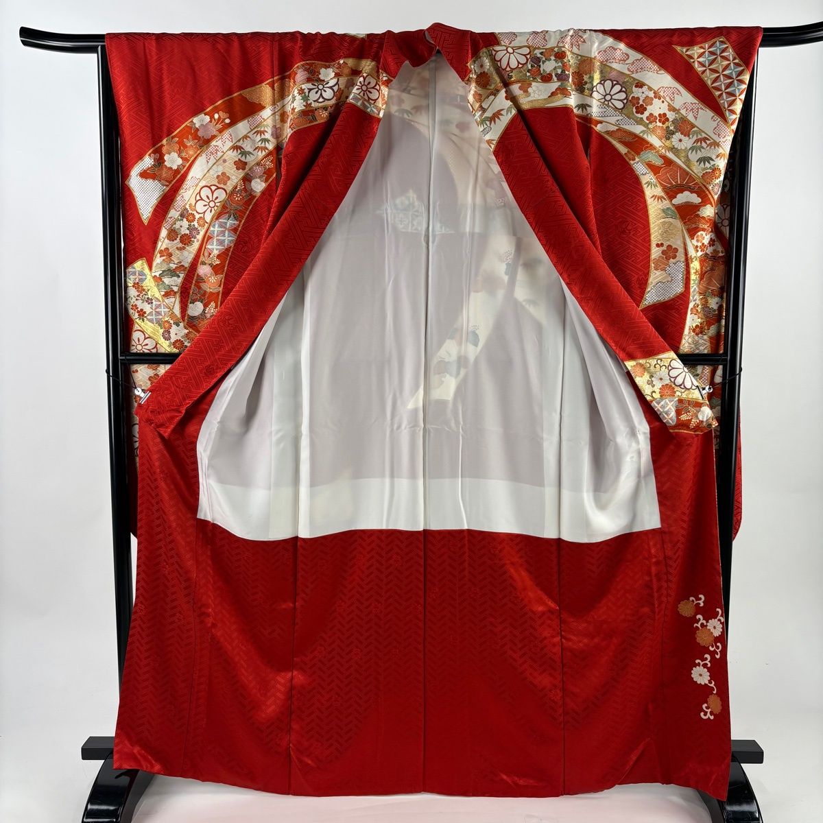 振袖 身丈167.5cm 裄丈66cm M 袷 吾妻徳穂 落款 熨斗 草花 金糸 金彩