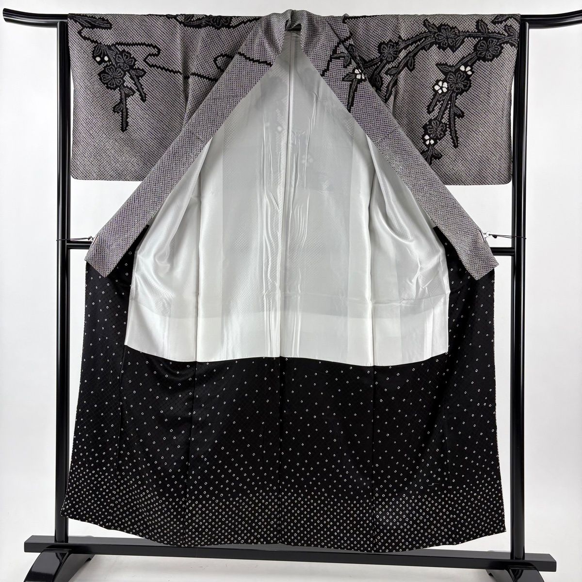 訪問着 身丈155cm 裄丈64.5cm M 袷 菊 枝垂桜 総絞り 黒 正絹 名品