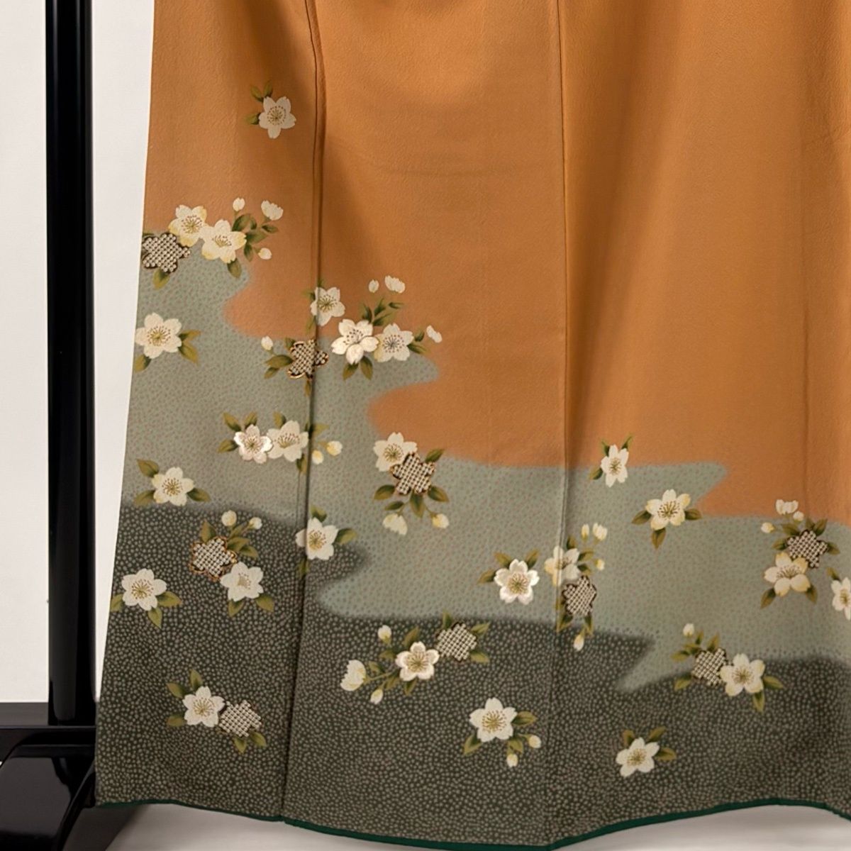 付下げ 身丈165cm 裄丈65.5cm M 袷 花井幸子 ふき綿仕立て 落款 桜 霞