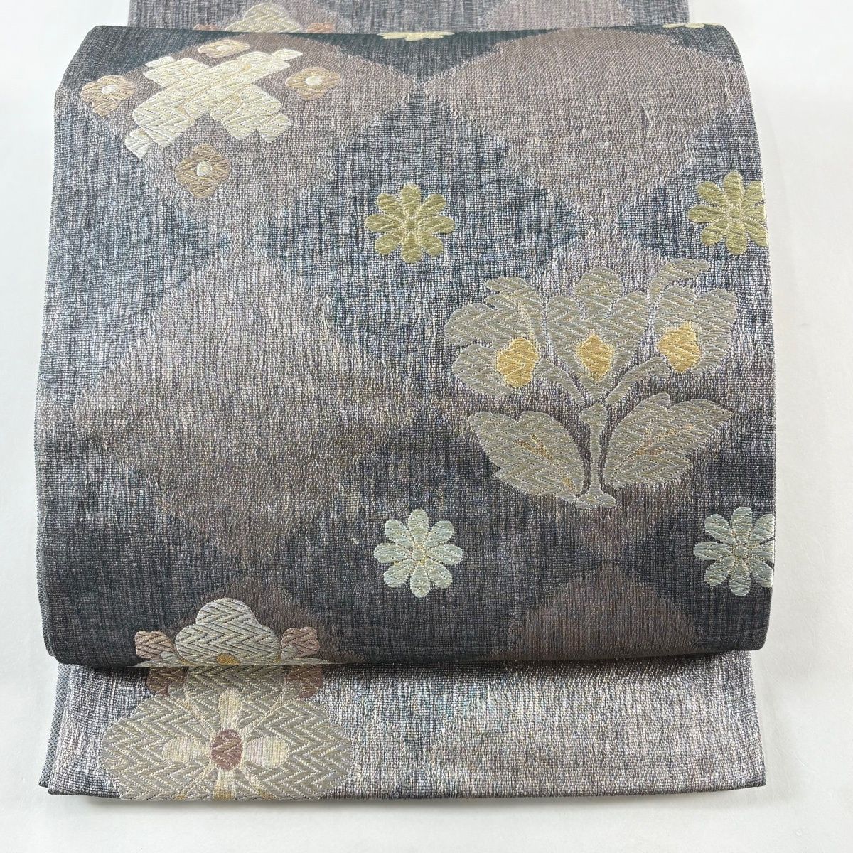美品】 袋帯 秀品 草花 菱 金銀糸 唐織 灰色 六通 正絹 【中古