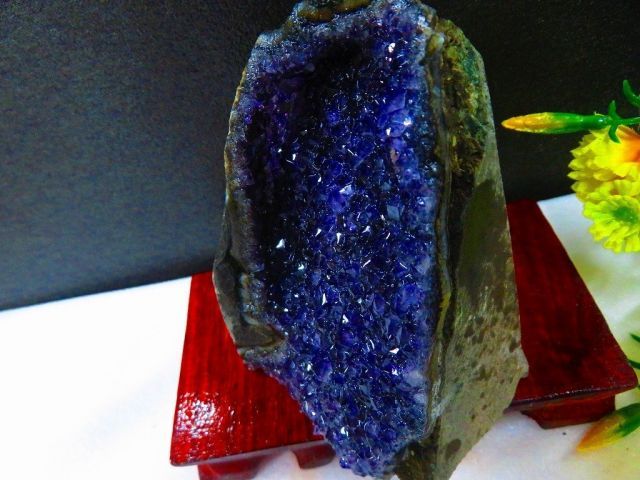 ウルグアイ産☆ 天然水晶☆絶品超濃い濃い超美しい☆アメジスト