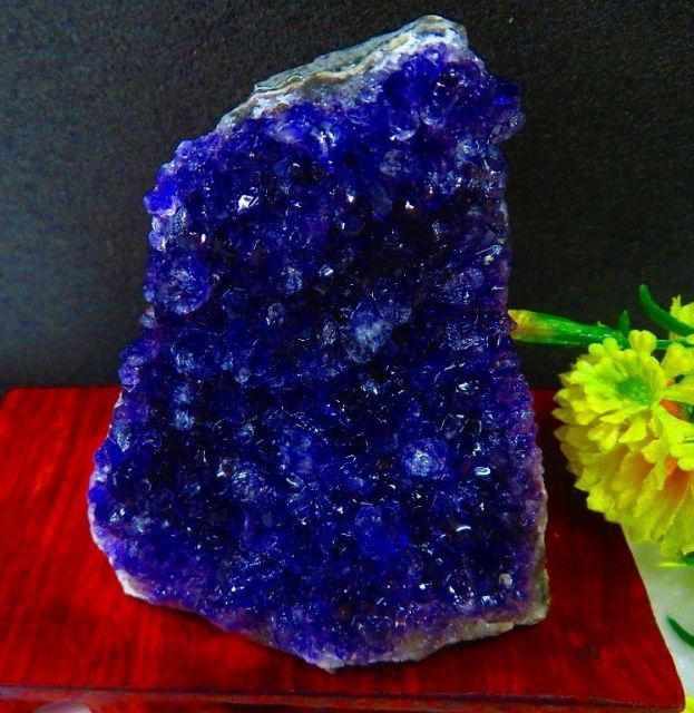 ウルグアイ産☆ 天然水晶☆絶品超濃い濃い超美しい☆アメジスト