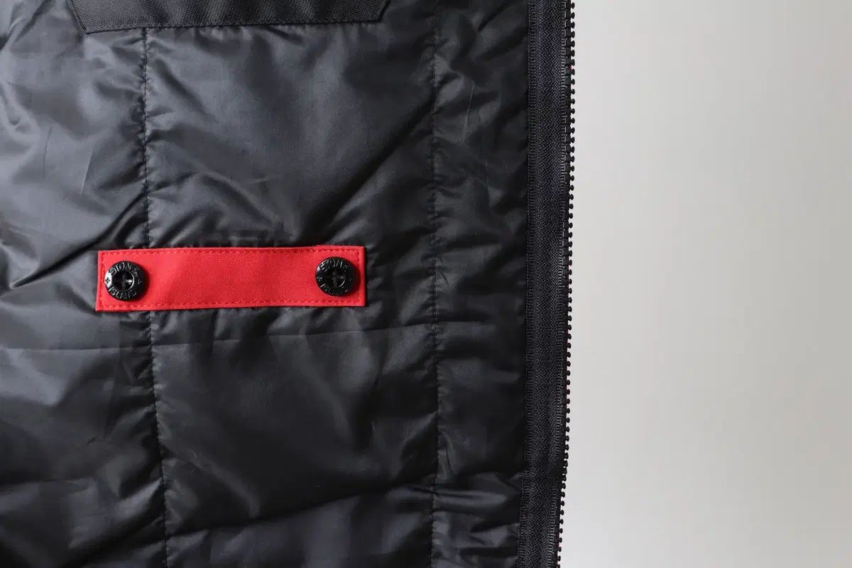 ストーンアイランド ソフトシェル プリマロフト ジャケット レッド XL