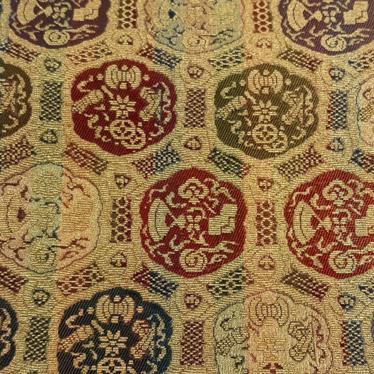 袋帯 名品 宝尽くし 花柄 金糸 金色 六通 正絹 【中古】 - メルカリ