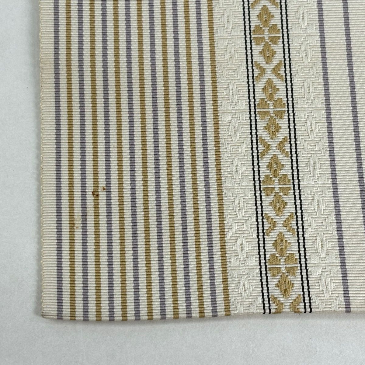 名古屋帯 名品 八寸名古屋帯 松葉仕立て 縞 幾何学模様 ベージュ 正絹