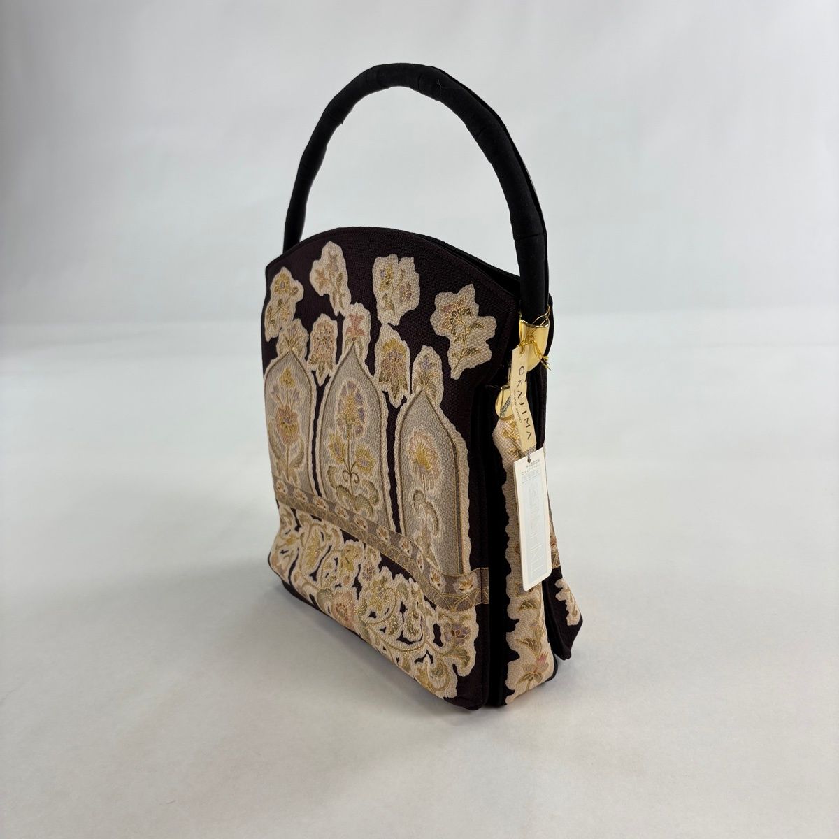 美品】 和装バッグ 逸品 OKAJIMA セミフォーマル 草花 花唐草 金彩