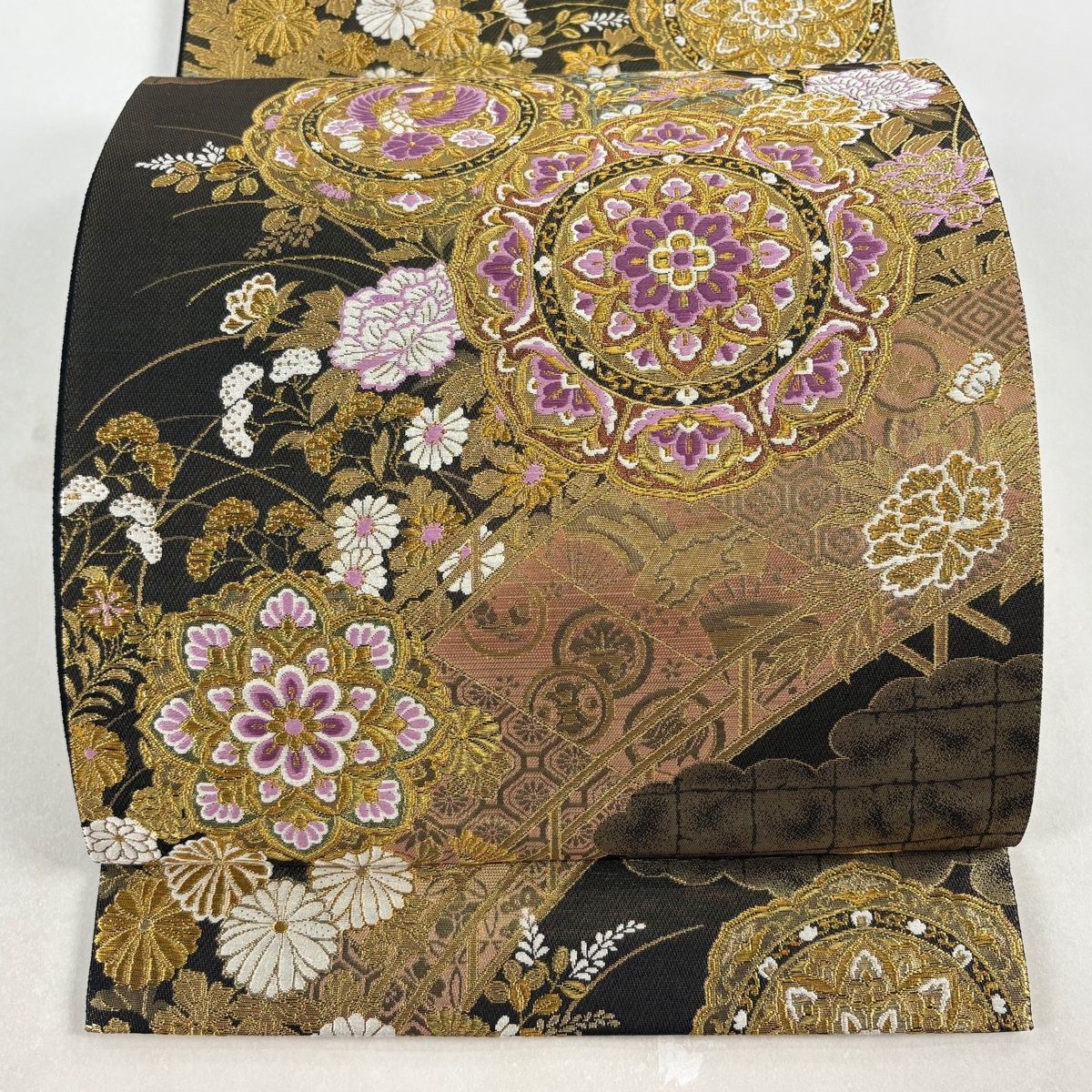 美品】 袋帯 逸品 じゅらく 落款 じゅらく帝王紫 鏡裏文 秋草文 金糸