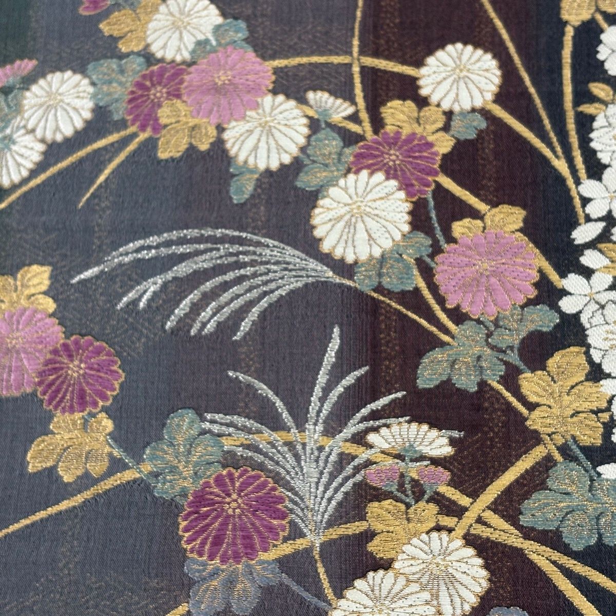 美品】 袋帯 逸品 じゅらく 落款 帝王紫 菊 桜楓 金銀糸 箔 濃紫 六通