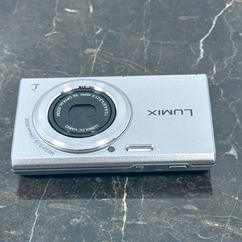 超美品】Panasonic パナソニック LUMIX DMC-FH10 シルバー 1610万画素
