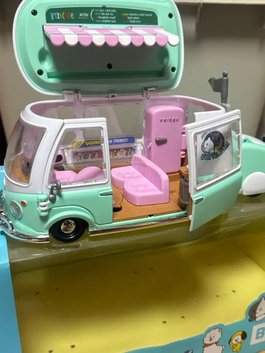 レア商品) BTS BT21 キャンピングカー フィギュア キャンピングカー