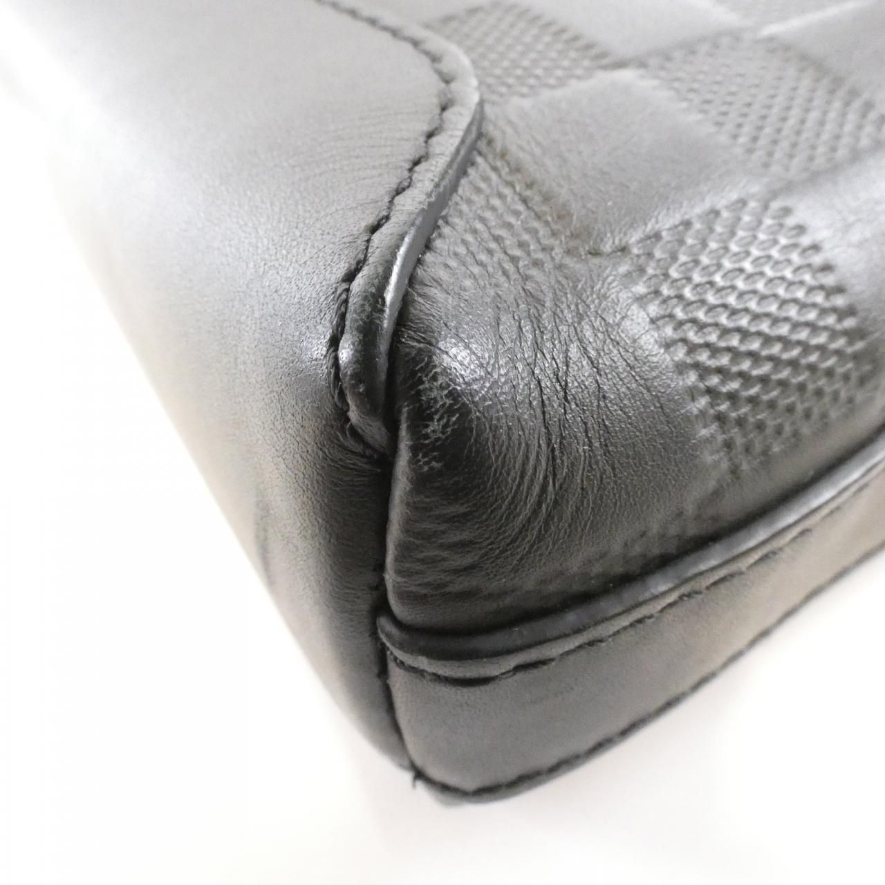 ルイヴィトン ダミエ アンフィニ ディスカバリー メッセンジャーBB