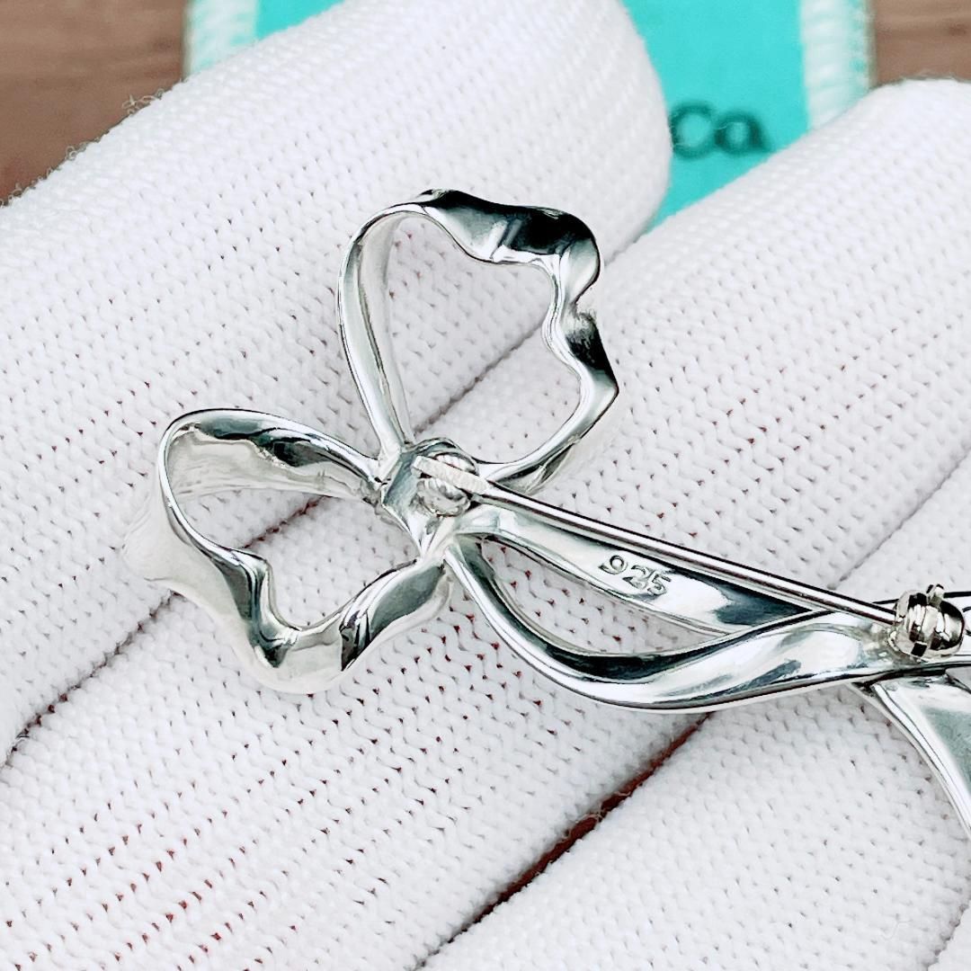 ティファニー　リボンブローチ　シルバー925 Tiffany リボン スモール シルバー ブローチ Ag925 - メルカリ