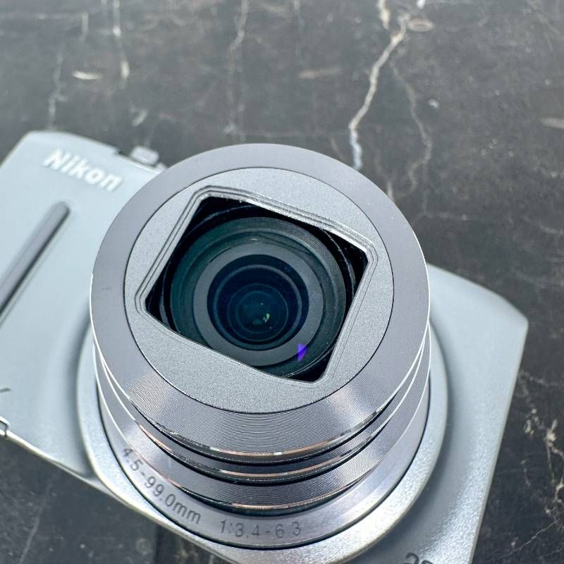 美品】Nikon COOLPIX S9500 プラウドシルバー 1810万画素 裏面照射CMOS