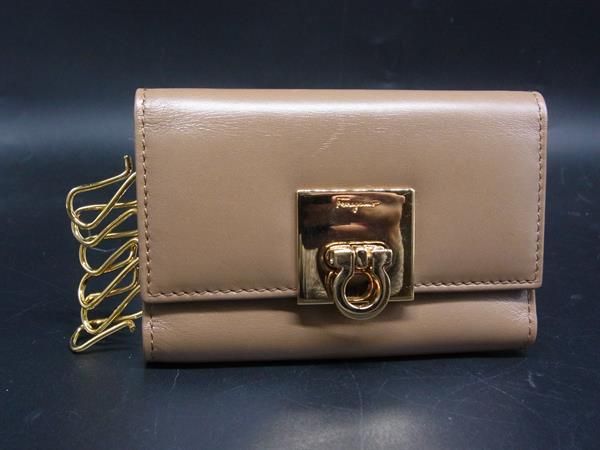 Salvatore Ferragamo フェラガモ レザー ガンチーニ 6連キーケース 鍵