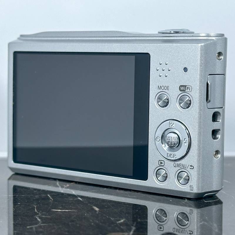 美品 LUMIX DMC-SZ8 コンデジ シルバー バッテリー付属 パナソニック LUMIX DMC-SZ8 シルバー デジカメ 充電器／バッテリー