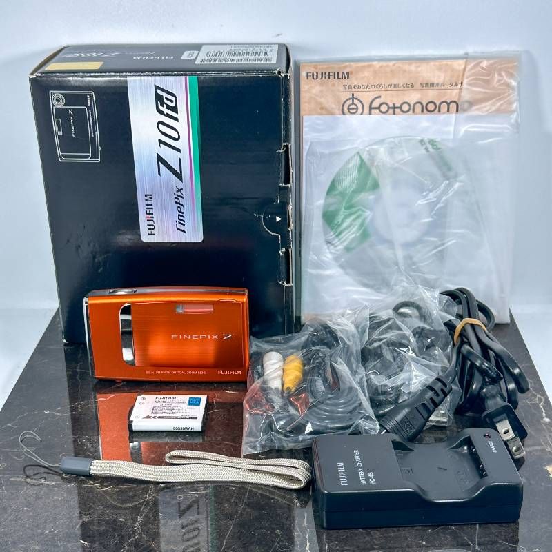 美品】FUJIFILM 富士フイルム FinePix Z10fd オレンジ Super CCD 610万