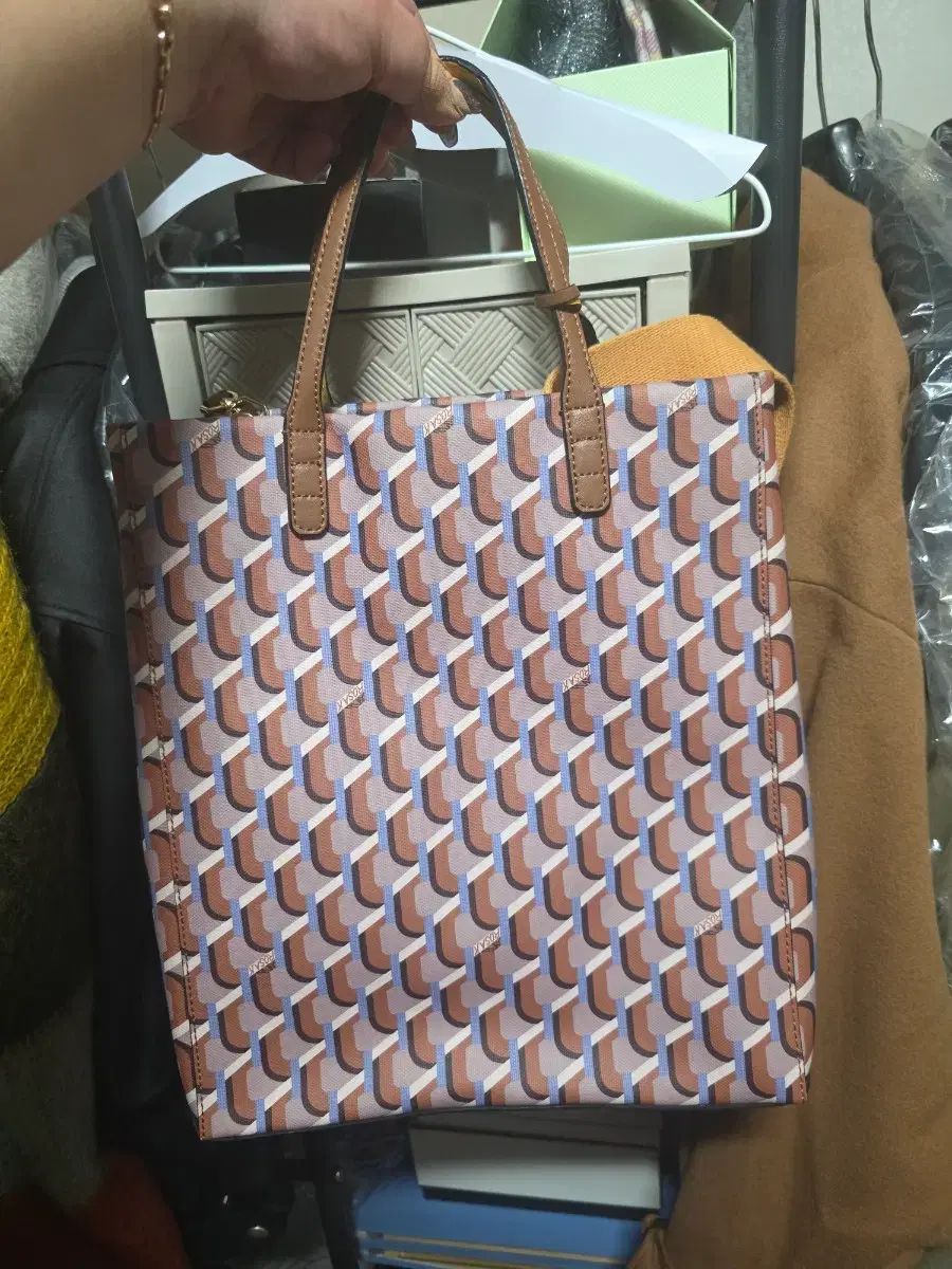 バッグをお安く出品します - メルカリ