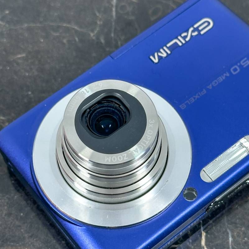 CASIO EXILIM EX-Z500 ブルー CCD 500万画素 薄型 軽量 コンパクト