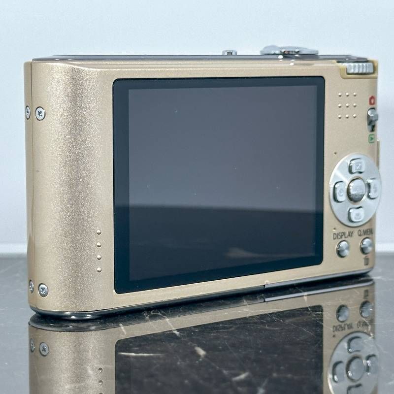 Panasonic LUMIX DMC-FX66 ゴールド 1410万画素 25mm広角 LEICAレンズ