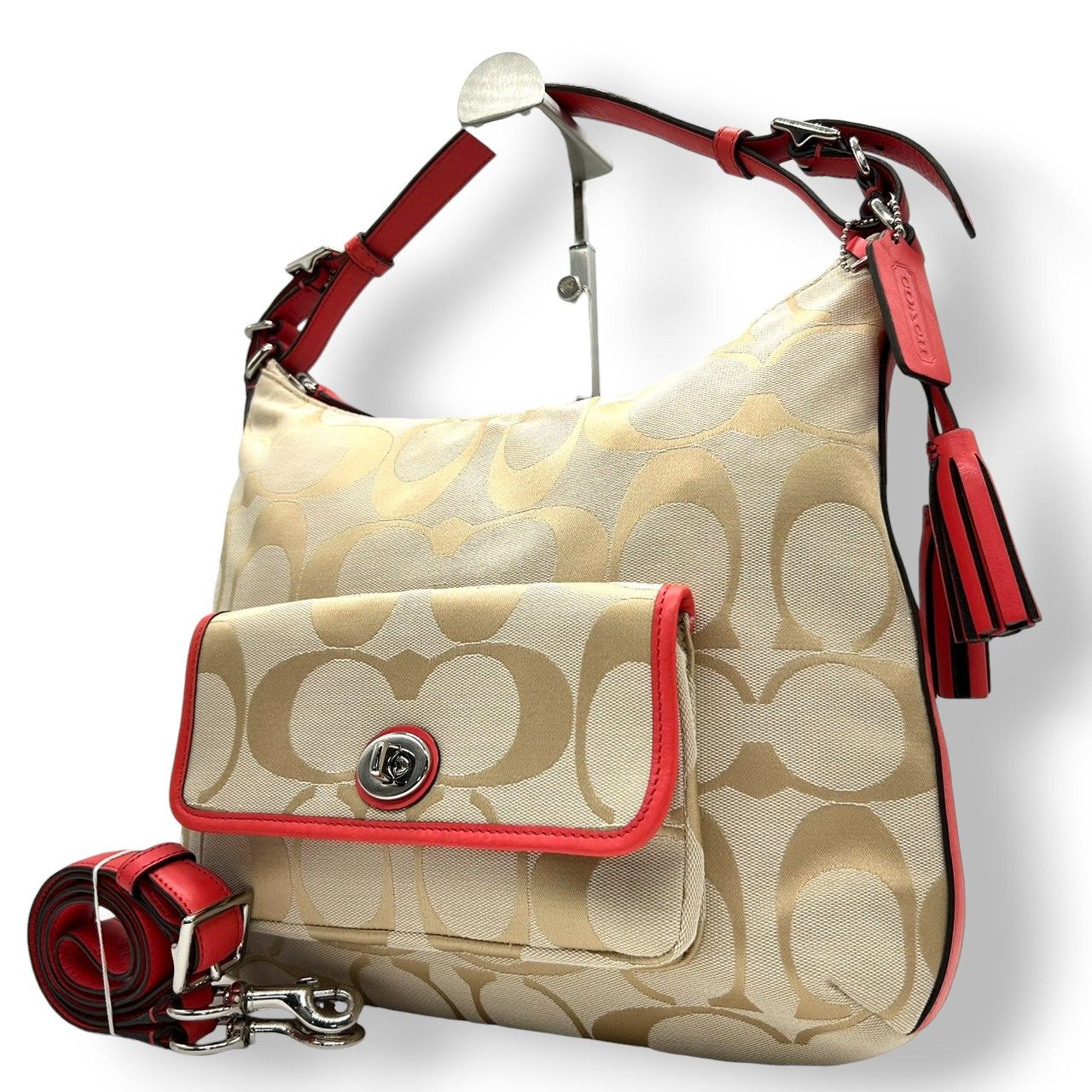 【未使用級】コーチ　ショルダーバッグ　レガシー　ターンロック　シグネチャー　茶系 中古・古着通販】COACH (コーチ) ショルダーバッグ シグネチャー