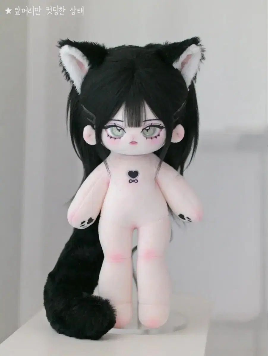 人気 クレス ラウンドサイドテーブル φ600 白 5.1万 展示品 モダン